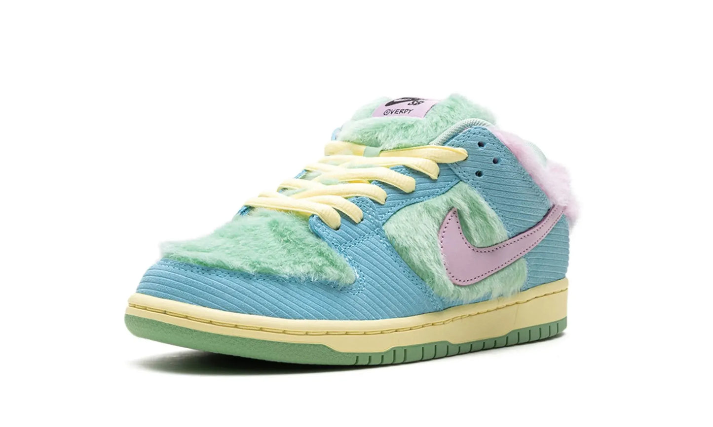 Nike SB Dunk Low Verdy Visty