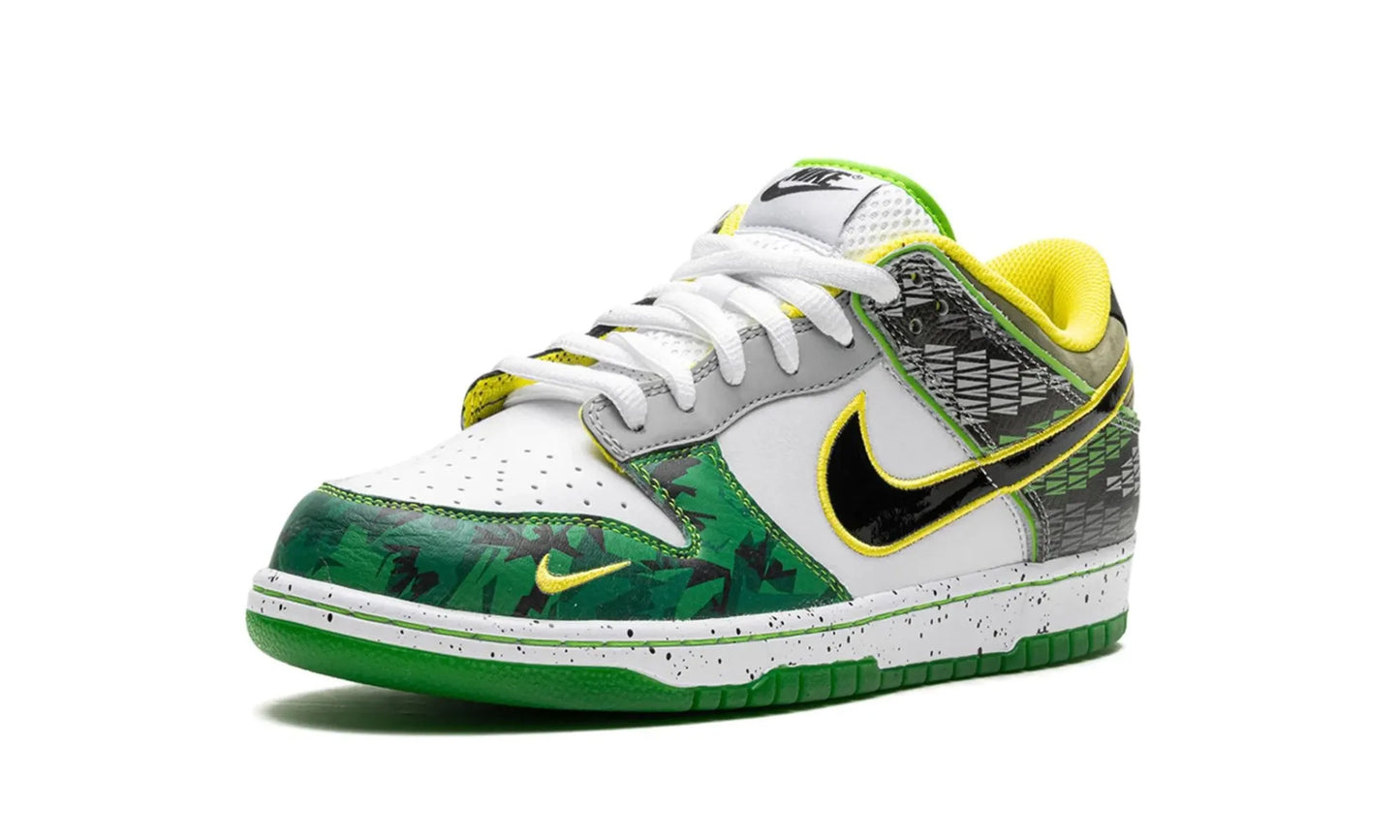 Nike Dunk Low What the Duck Away University of Oregon PE