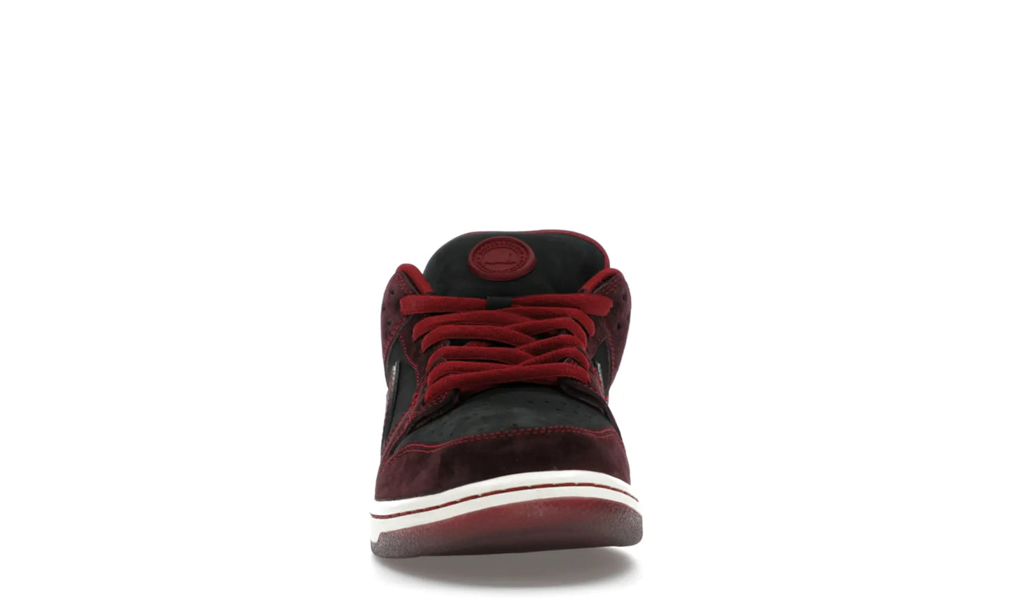Nike SB Dunk Low Riot Skateshop
