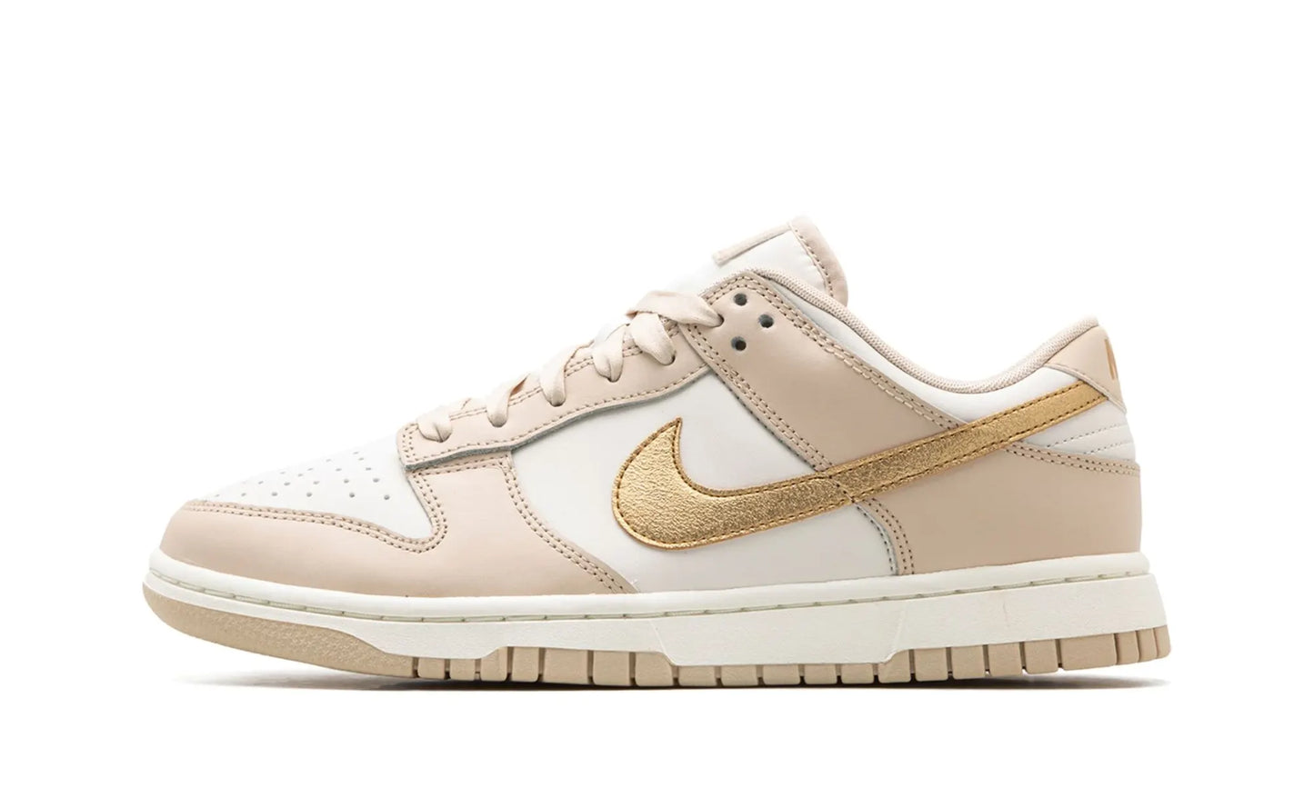 Nike Dunk Low Phantom Metallic Gold (W)
