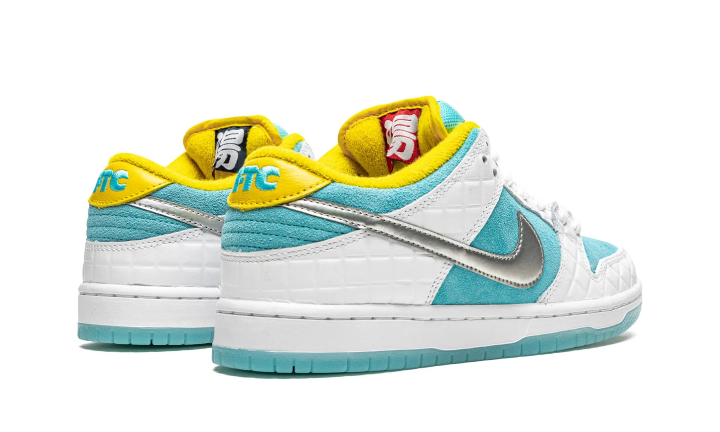 Nike SB Dunk Low Pro FTC Lagoon Pulse (Regular Box)