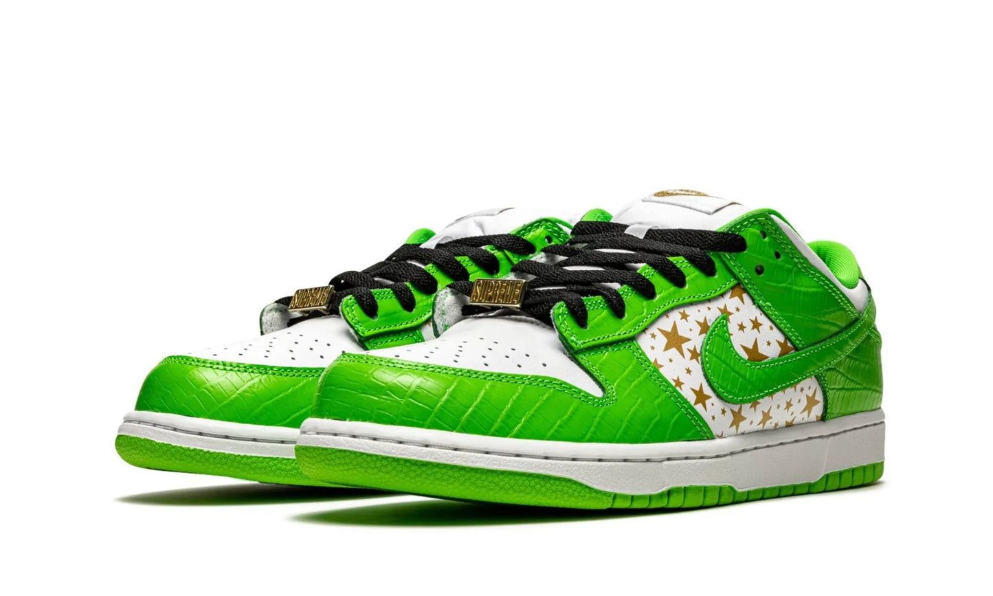 Nike SB Dunk Low Supreme Stars Mean Green (2021)