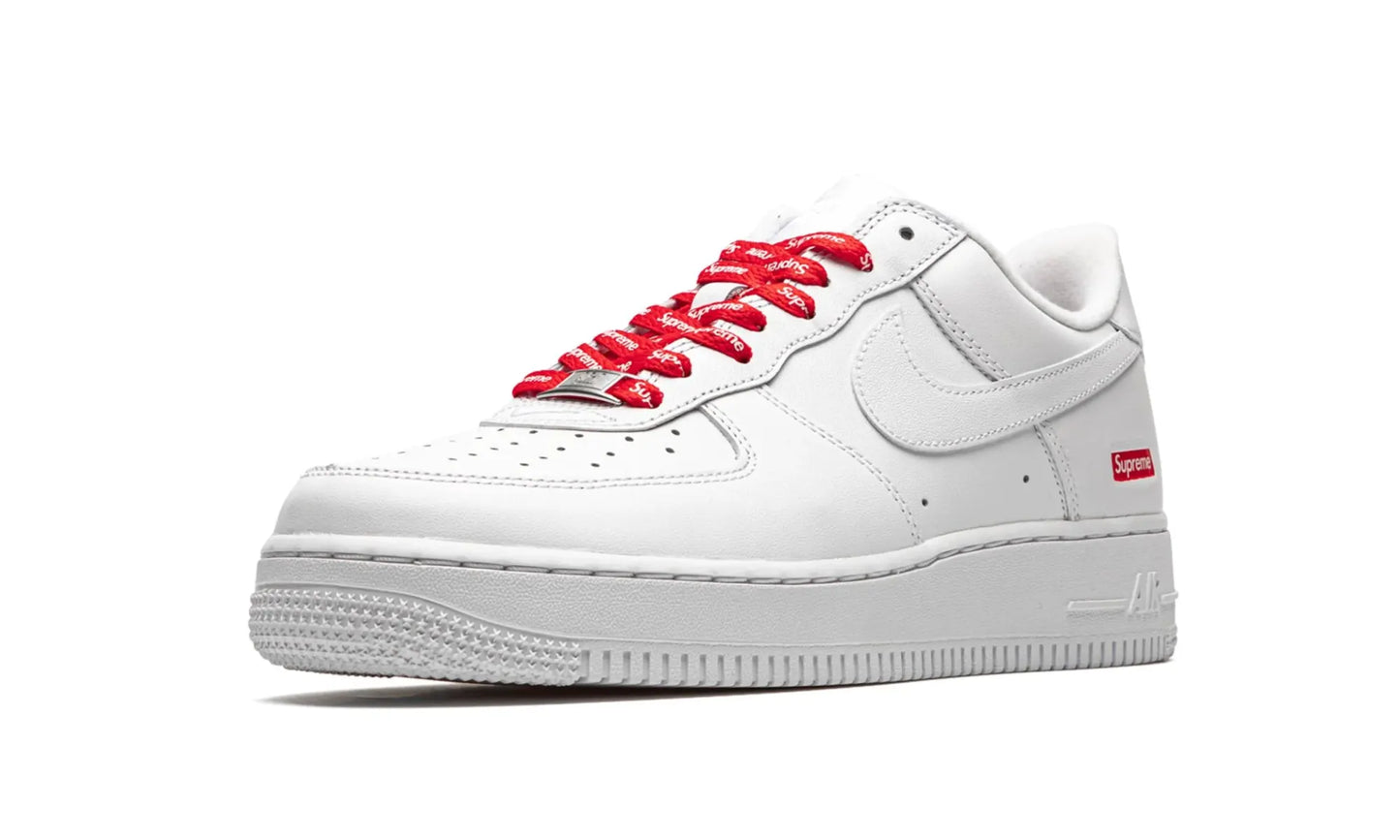 Nike Air Force 1 Low Supreme White