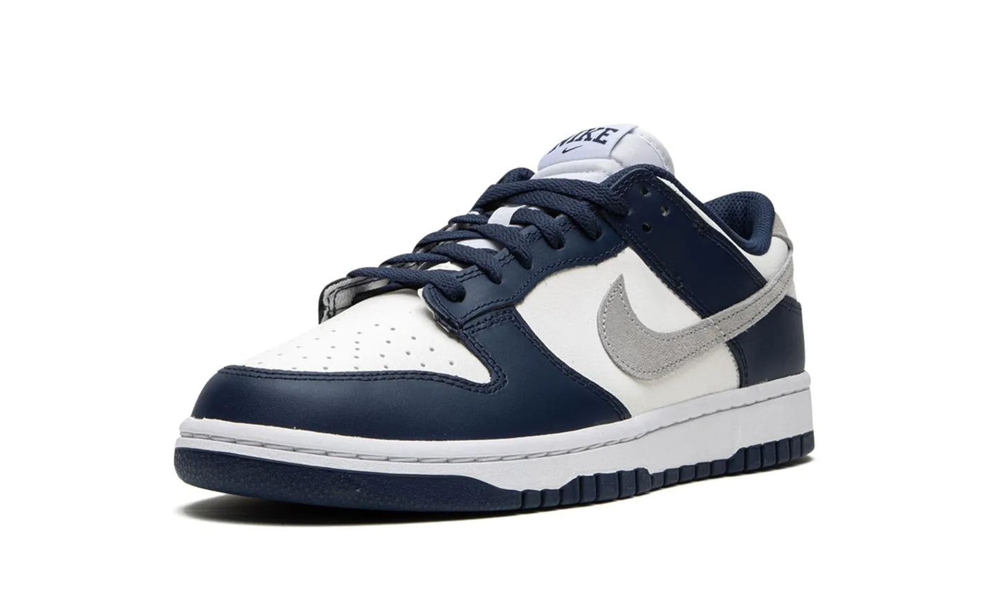 Nike Dunk Low Summit White Midnight Navy