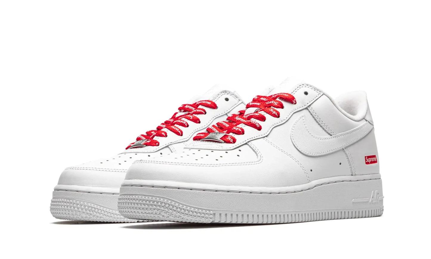 Nike Air Force 1 Low Supreme White