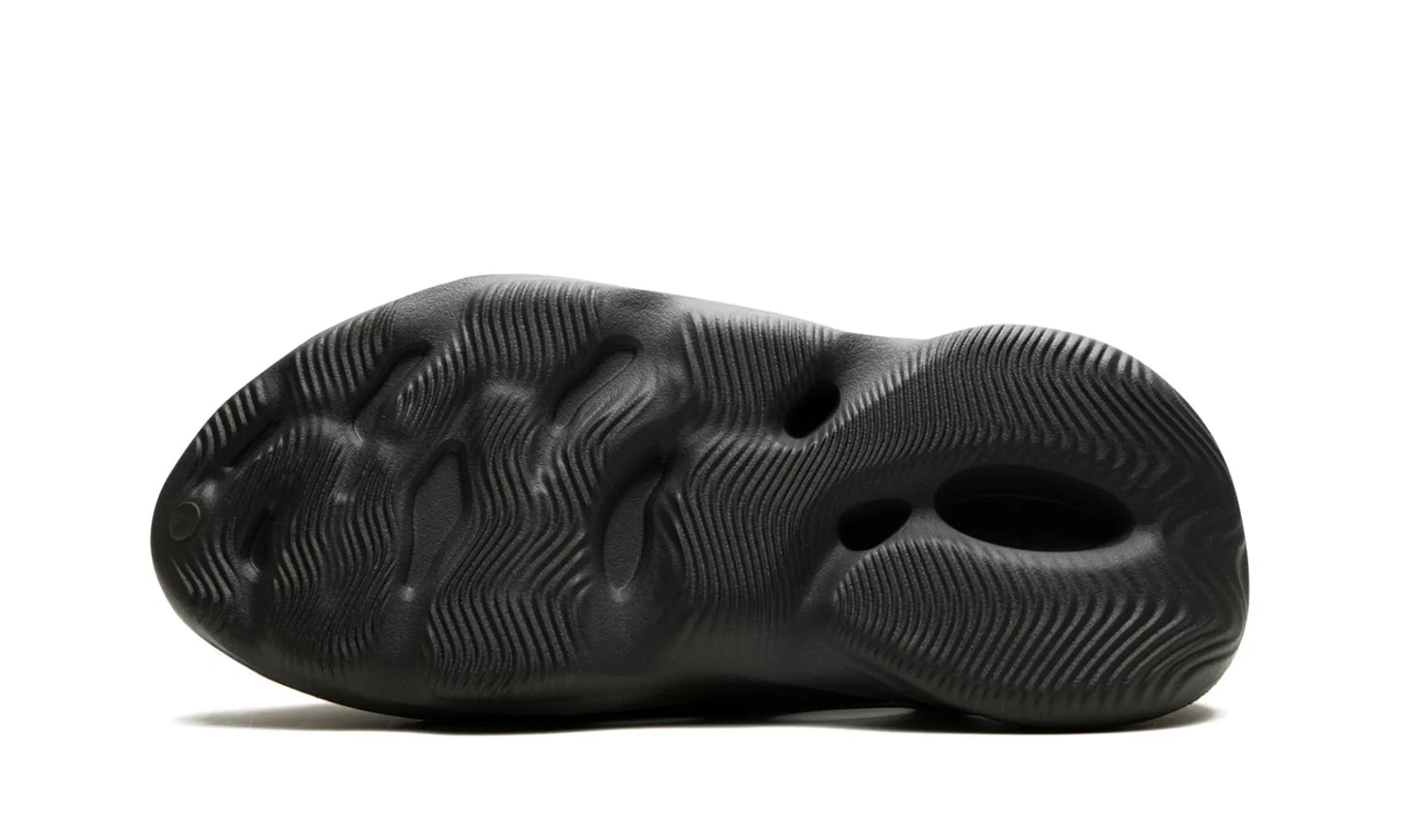 Adidas Yeezy Foam RNR Carbon