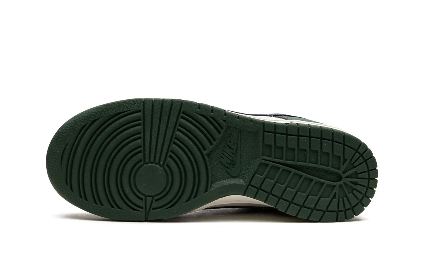 Nike Dunk Low Retro Gorge Green Midnight Navy (W)