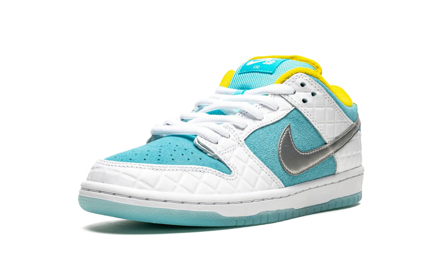 Nike SB Dunk Low Pro FTC Lagoon Pulse (Regular Box)