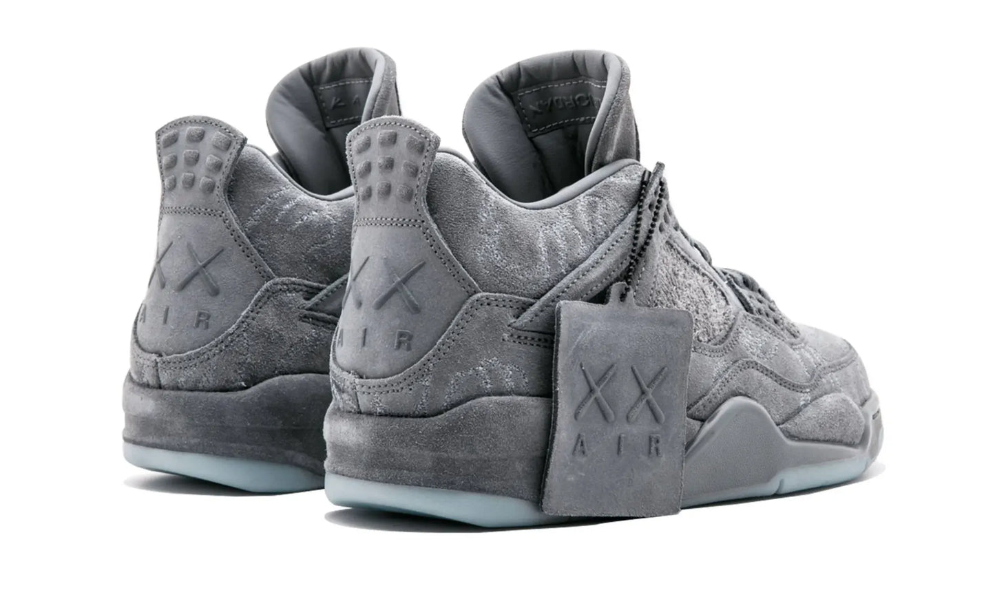 Jordan 4 Retro Kaws