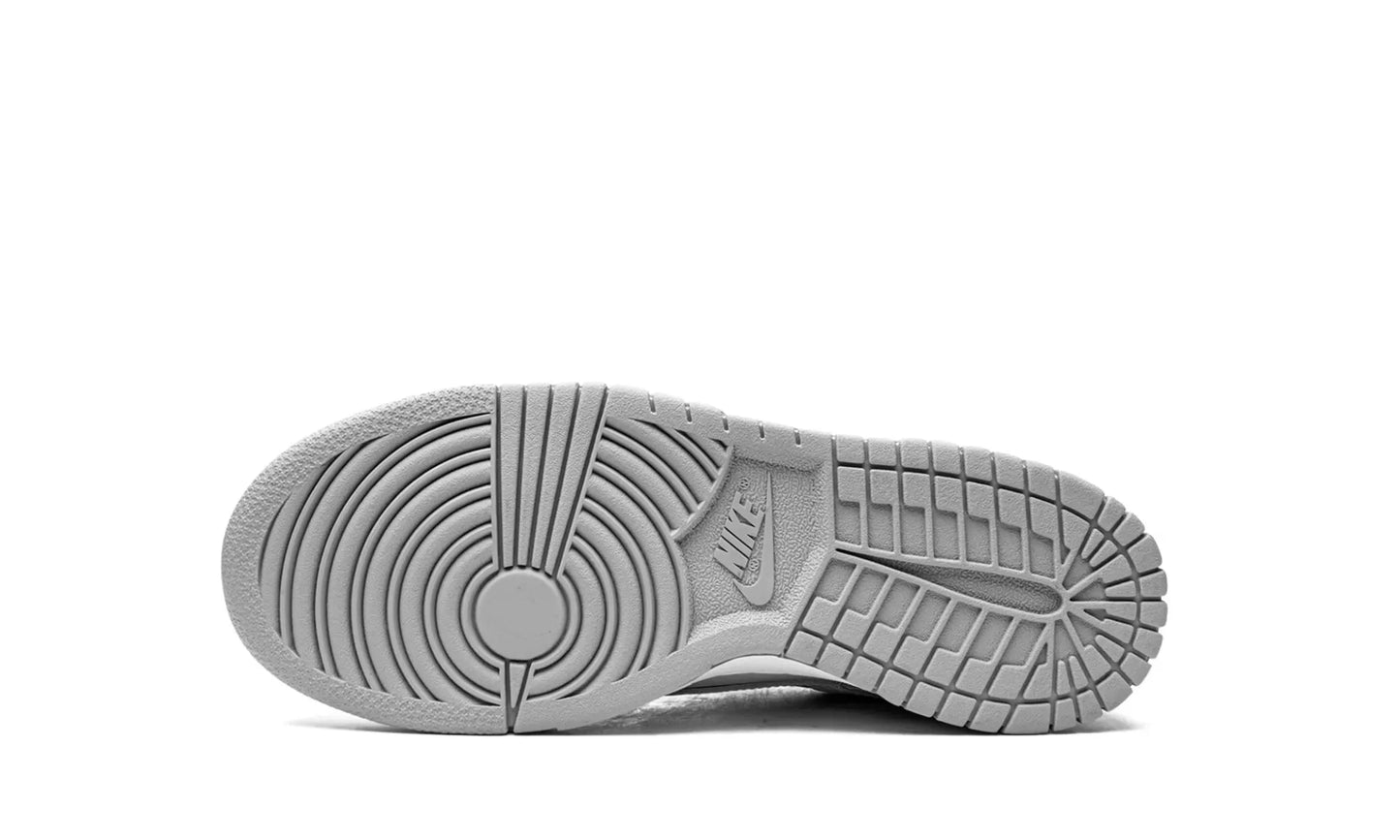Nike Dunk Low Two-Toned Grey (GS)
