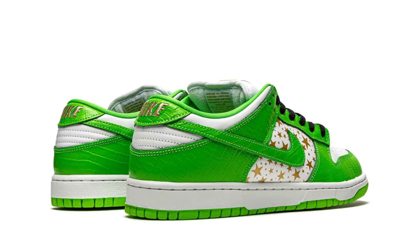 Nike SB Dunk Low Supreme Stars Mean Green (2021)