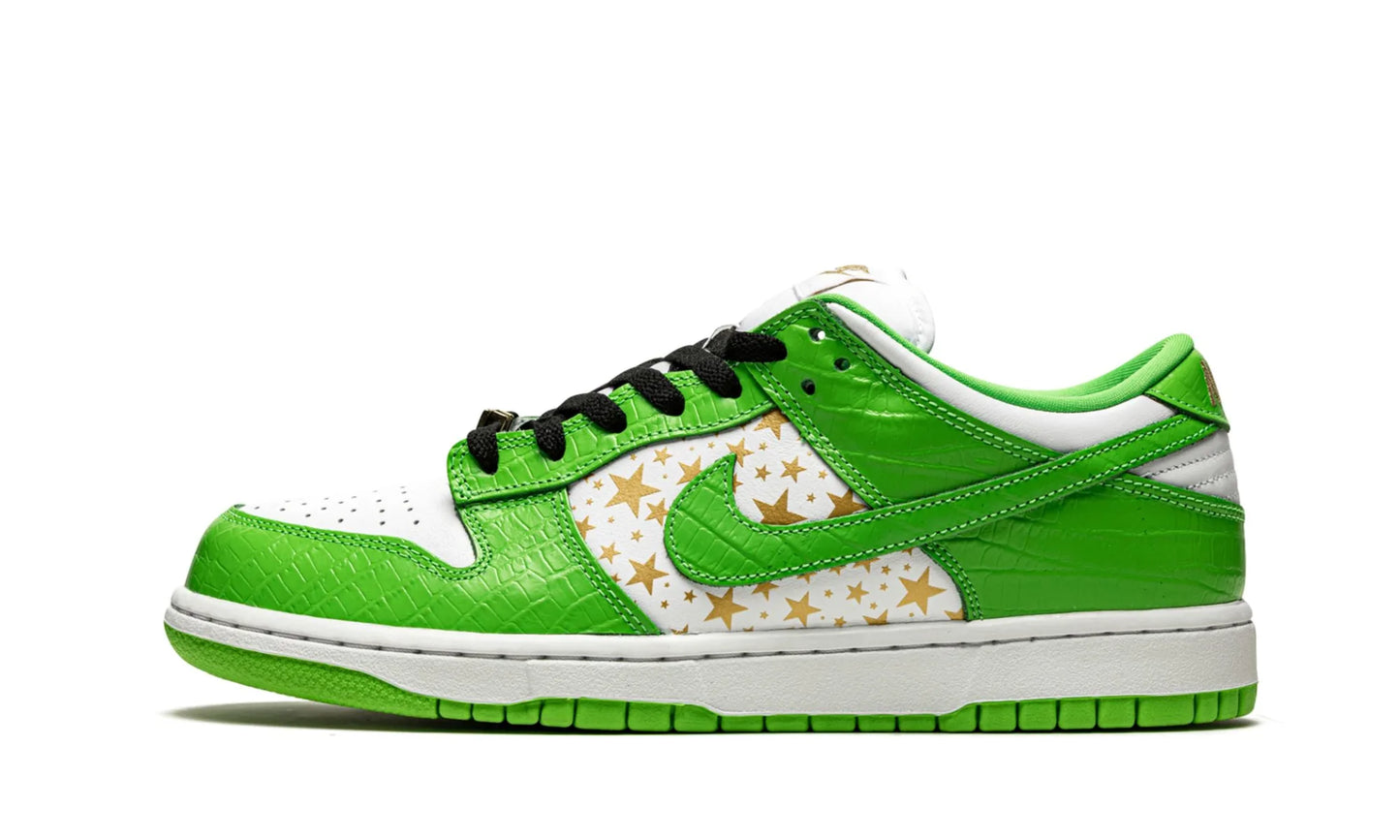 Nike SB Dunk Low Supreme Stars Mean Green (2021)