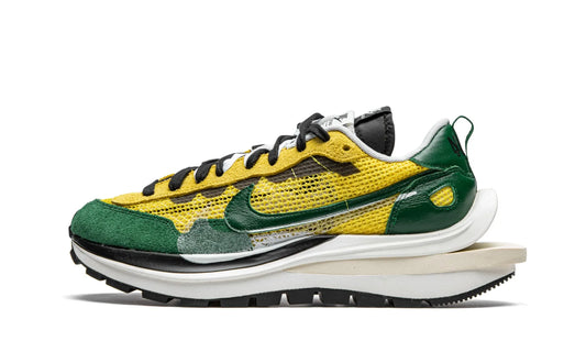 Nike Vaporwaffle sacai Tour Yellow Stadium Green