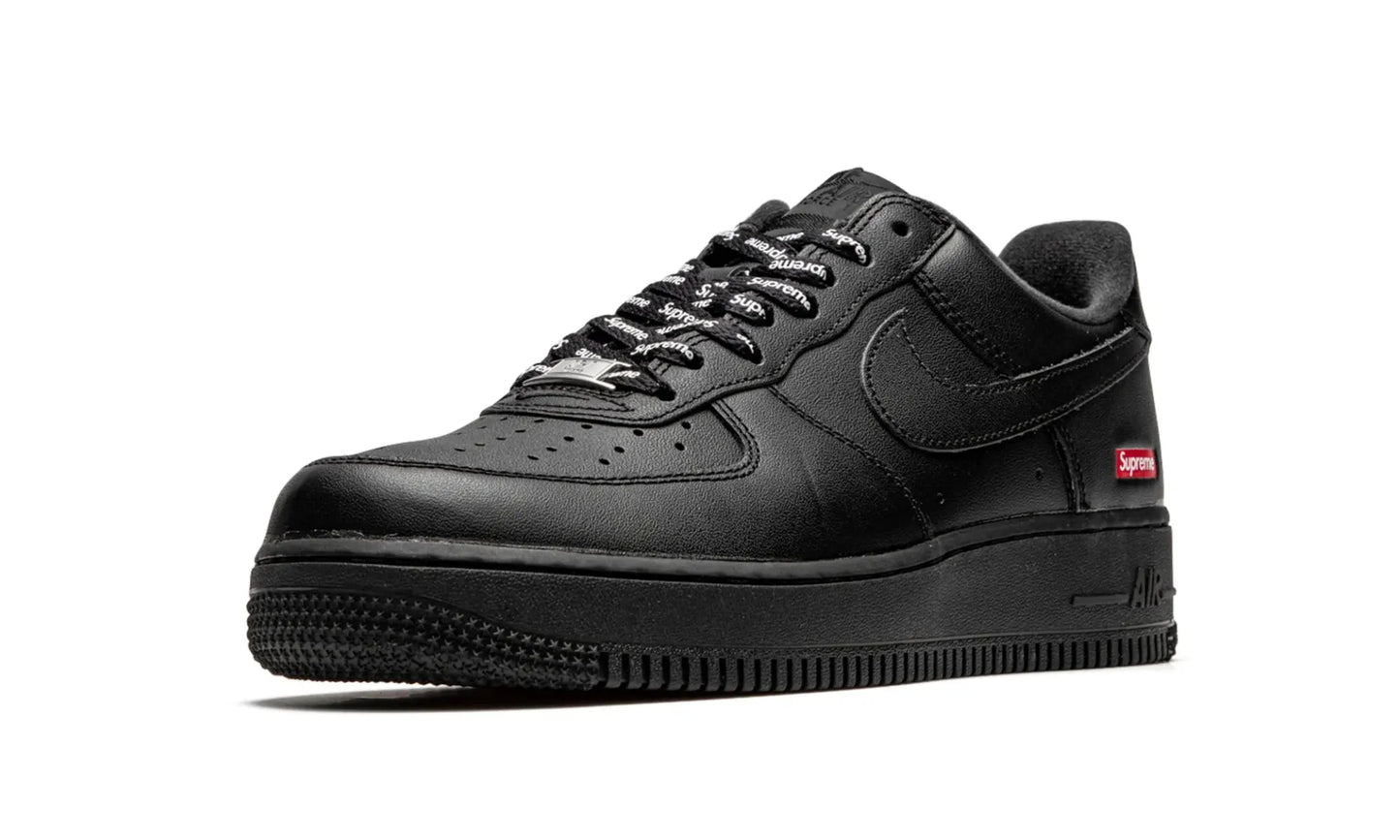 Nike Air Force 1 Low Supreme Black