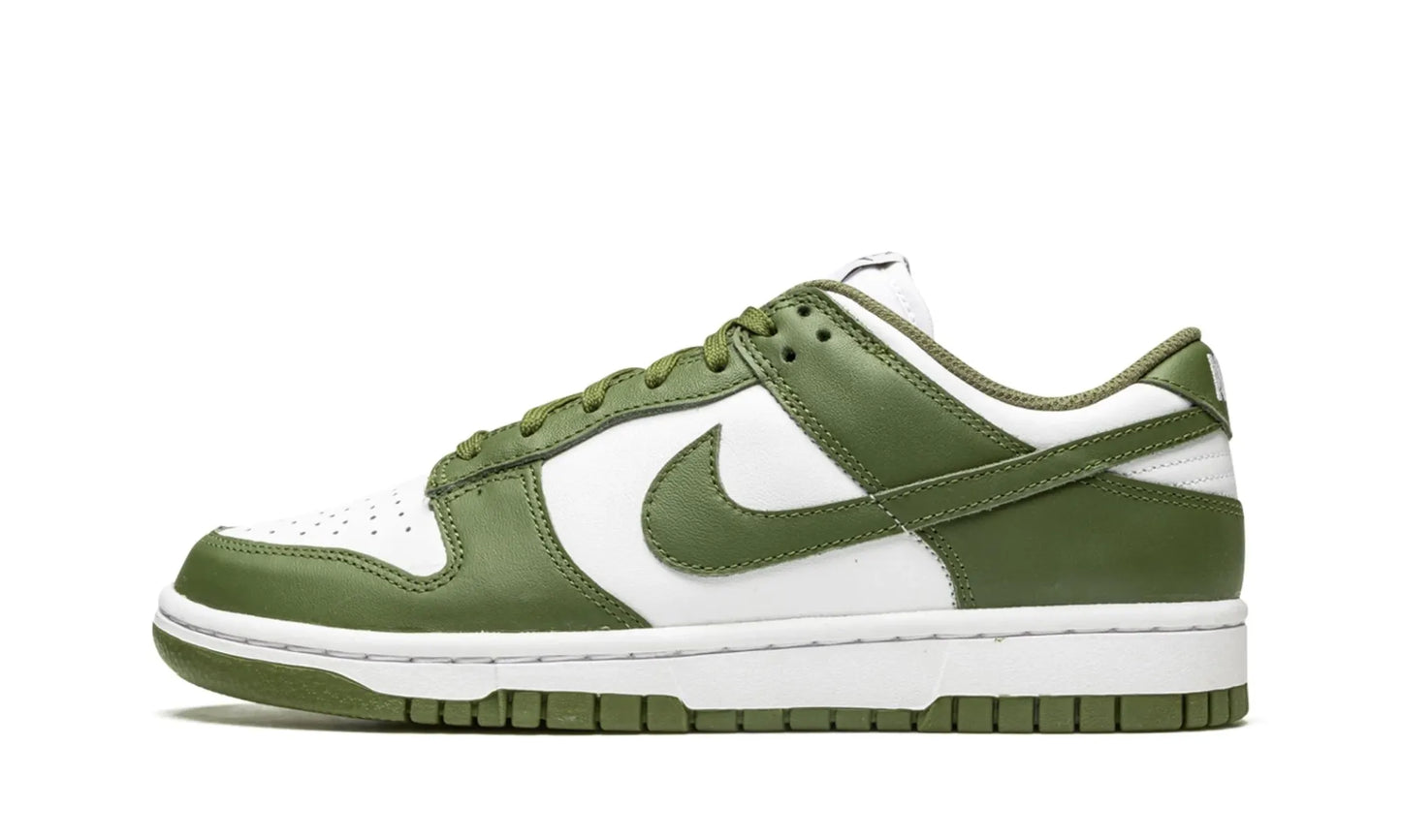 Nike Dunk Low Medium Olive (W)