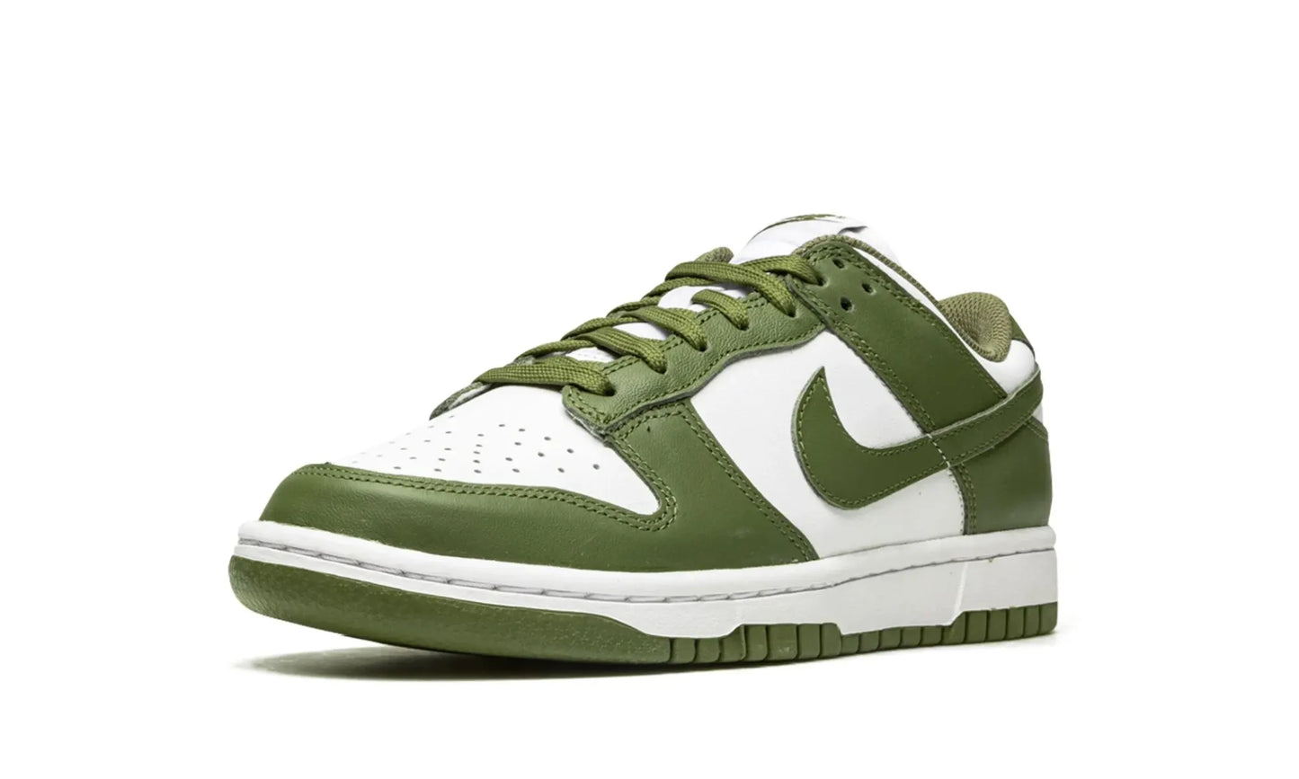 Nike Dunk Low Medium Olive (W)