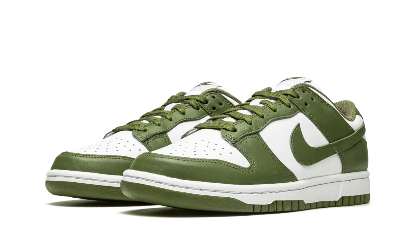 Nike Dunk Low Medium Olive (W)