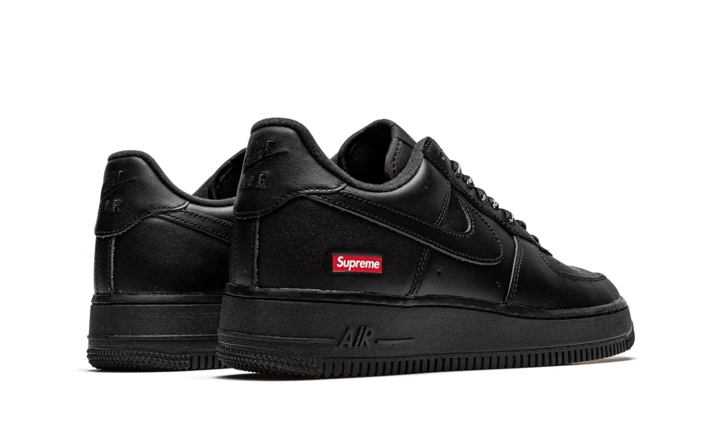 Nike Air Force 1 Low Supreme Black