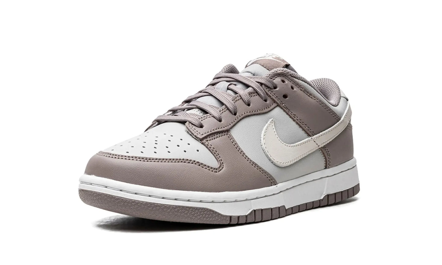 Nike Dunk Low Bone Beige (W)